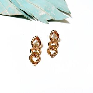 Gold chain drop earrings S103